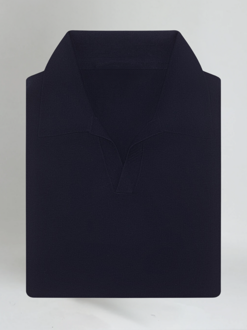 Men's Knitted Polo Shirt - Buttonless Design for Casual Everyday Wear