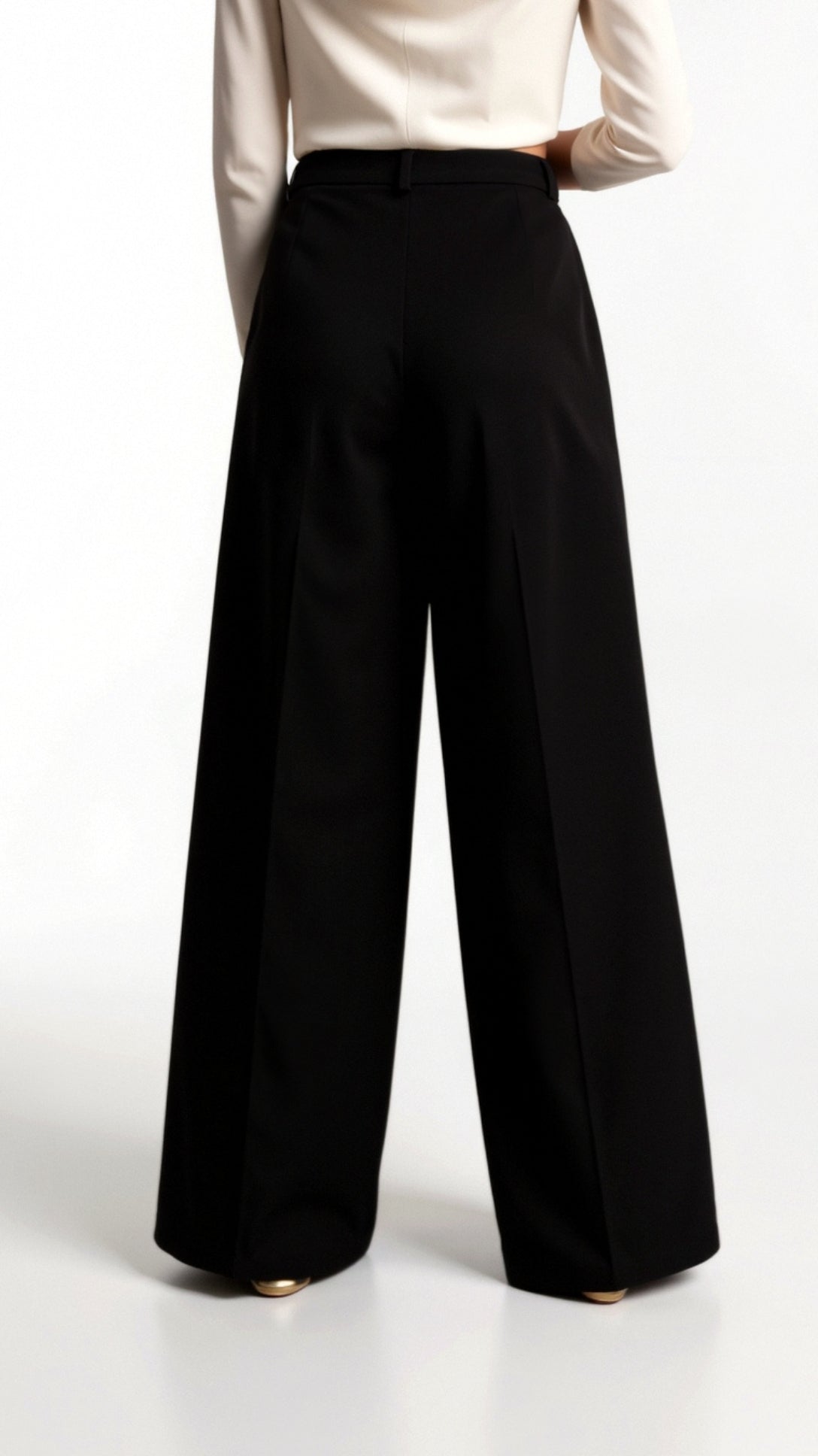 Wide-Leg High Waist Trousers for Women with Pleats and Pockets - Casual/Office Wear
